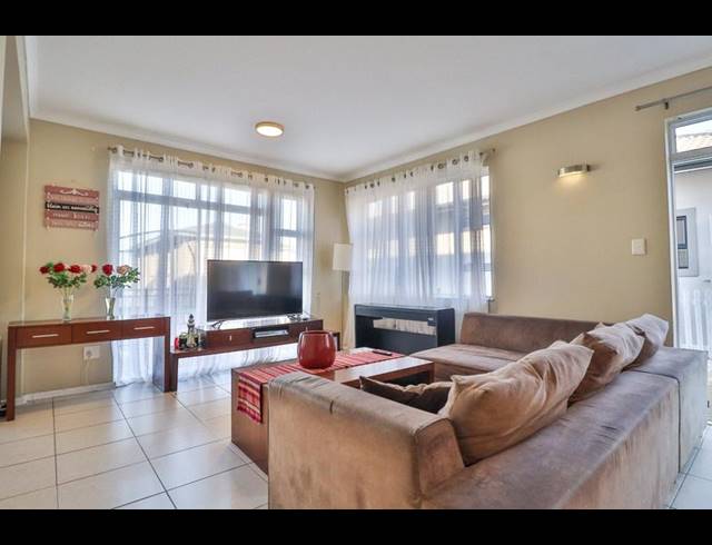 4 BEDROOM HOUSE FOR SALE IN PINNACLE POINT GOLF ESTATE